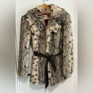 💗Vintage💗 Irving Posluns: Women’s Vintage Faux Fur Coat- Size 11-12